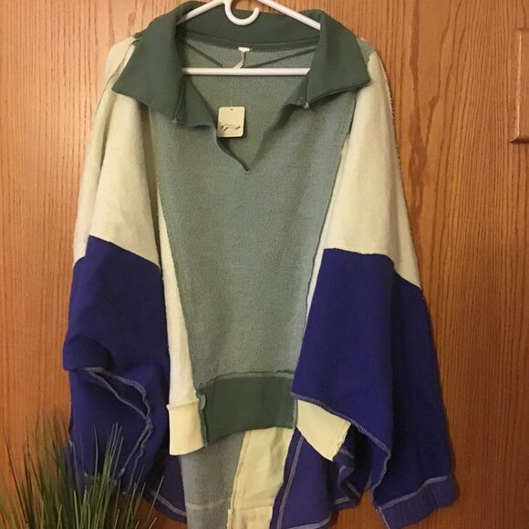 NWT Free People Sidewalk Sweatshirt Mallard Combo size- MEDIUM - Picture 4 of 5